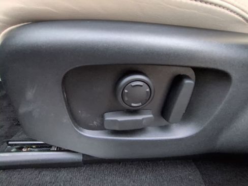 Certified 2022 Land Rover Range Rover Sport HSE Silver Edition image 17