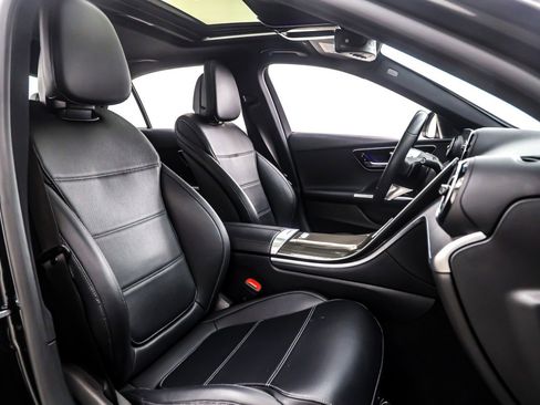 Certified 2023 Mercedes-Benz C 300 4MATIC Sedan image 8