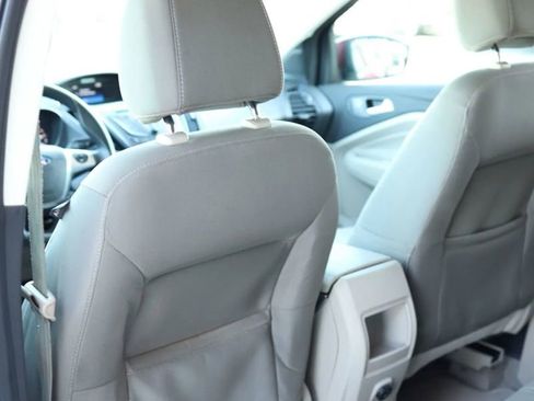 Used 2016 Ford Escape SE image 29