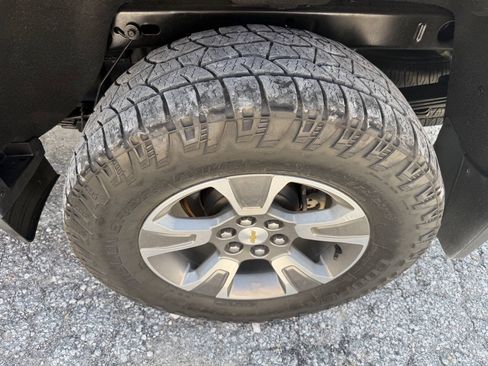 Used 2016 Chevrolet Colorado Z71 AWD/4WD image 10