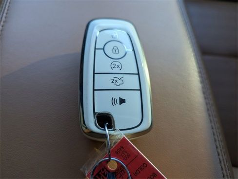 Used 2023 Lincoln Nautilus Black Label image 31