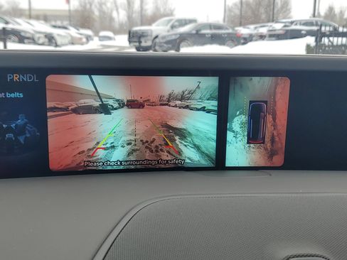 Certified 2024 Lincoln Nautilus Reserve w/ Equipment Group 203A image 17