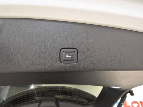 Used 2023 Cadillac XT6 Premium Luxury AWD/4WD image 39