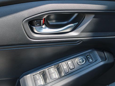 Certified 2025 Honda Accord LX image 22