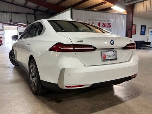 Used 2026 BMW 530i xDrive AWD/4WD image 8