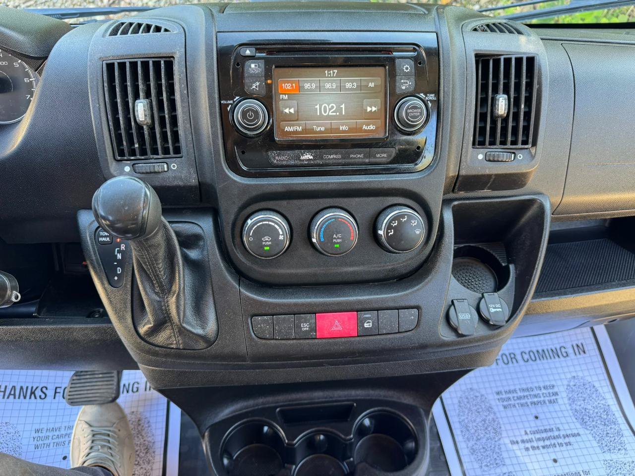 Used 2017 RAM ProMaster 2500 w/ Interior Convenience Group FWD image 10