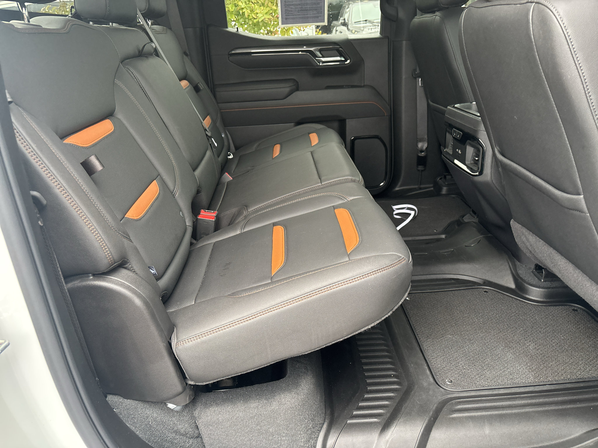 Used 2025 GMC Sierra 1500 AT4 AWD/4WD image 11
