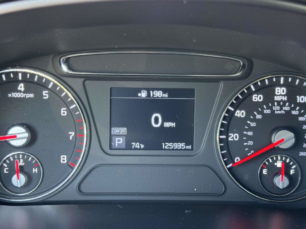 Used 2019 Kia Sorento FWD image 14
