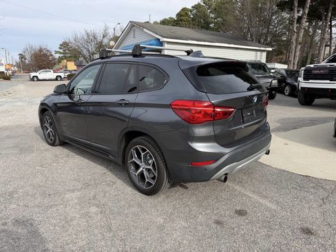 Used 2017 BMW X1 xDrive28i AWD/4WD image 6