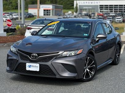 Used 2018 Toyota Camry SE w/ Moonroof Package