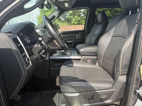 Used 2017 RAM 2500 Limited AWD/4WD image 4