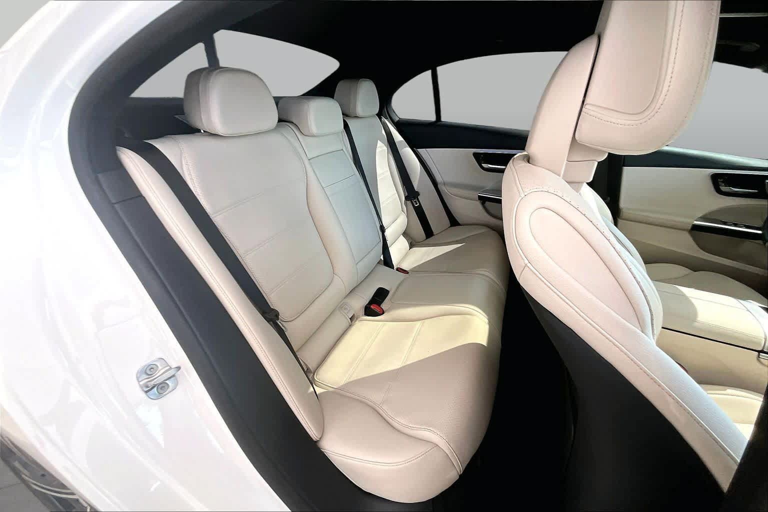 Certified 2024 Mercedes-Benz C 300 Sedan image 20