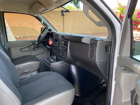 Used 2025 Chevrolet Express 2500 w/ Driver Convenience Package RWD image 38