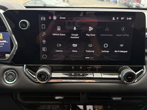 Used 2025 GMC Canyon Elevation image 29