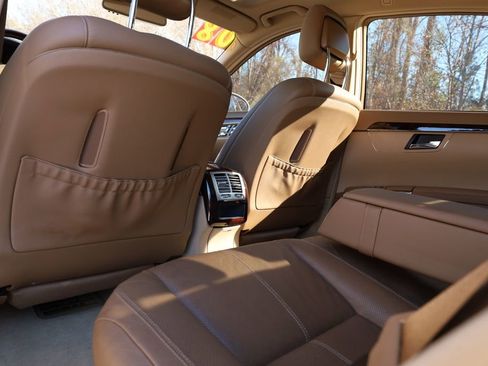 Used 2008 Mercedes-Benz S 550 image 11