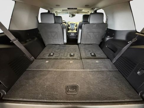 Used 2017 GMC Yukon SLT w/ Open Road Package AWD/4WD image 55