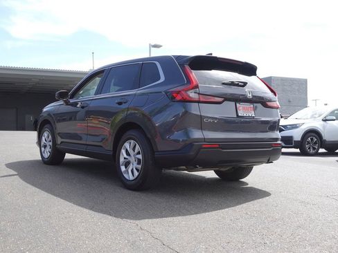 Used 2025 Honda CR-V LX image 5