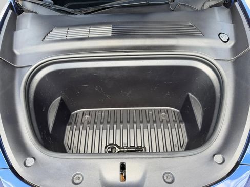 Used 2020 Tesla Model Y Long Range image 38