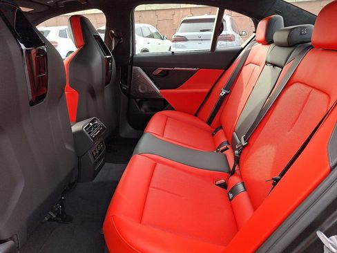 New 2026 BMW M5 w/ Carbon Package image 5