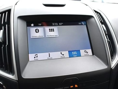 Used 2019 Ford Edge SEL FWD image 18