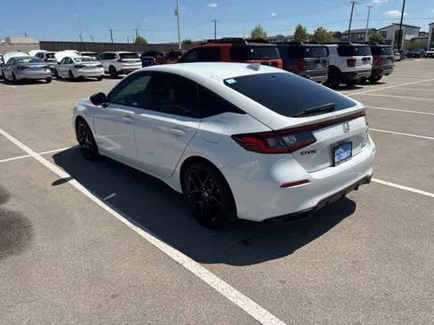 Used 2026 Honda Civic Sport image 3
