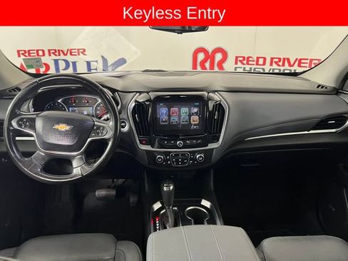 Used 2019 Chevrolet Traverse LT w/ LT Premium Package FWD image 14