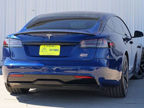 Used 2022 Tesla Model S Plaid image 5