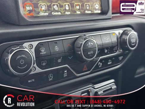 Used 2020 Jeep Gladiator Rubicon w/ Dual Top Group image 43