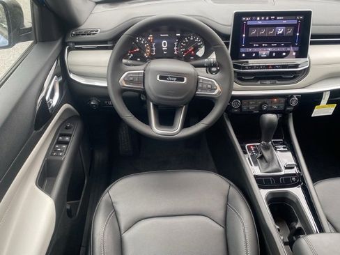 New 2026 Jeep Compass Limited image 35