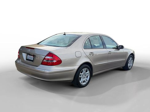Used 2006 Mercedes-Benz E 350 Sedan image 5