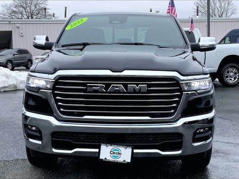 Used 2025 RAM 1500 Laramie image 3