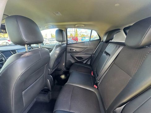 Used 2020 Buick Encore Preferred image 11