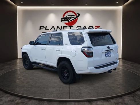 Used 2021 Toyota 4Runner SR5 Premium w/ Moonroof Package RWD image 3