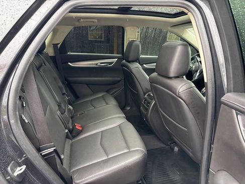 Used 2019 Cadillac XT5 Luxury image 12