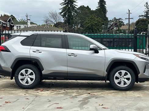 Used 2025 Toyota RAV4 LE image 4