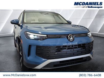 New 2025 Volkswagen Tiguan SE