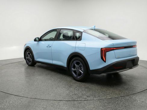 Used 2025 Kia K4 FWD image 6