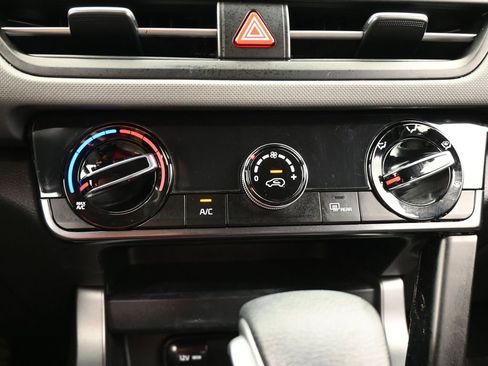 Used 2024 Kia Seltos LX image 22