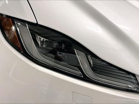 Certified 2024 Jaguar F-PACE R-Dynamic S image 28