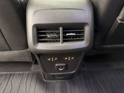 Used 2019 GMC Terrain Denali w/ Advanced Safety Package image 33