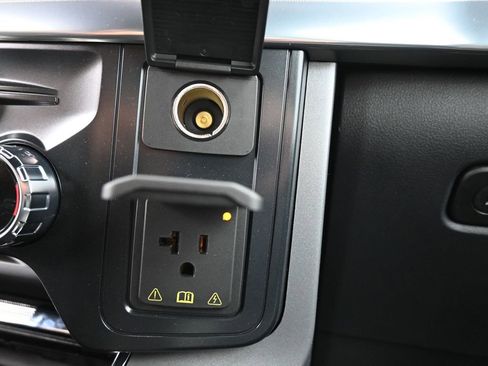 New 2025 Ford F150 Lariat w/ Equipment Group 502A High image 46