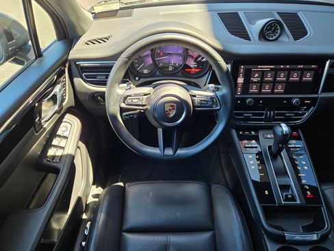 Certified 2025 Porsche Macan w/ Premium Package Plus AWD/4WD image 15