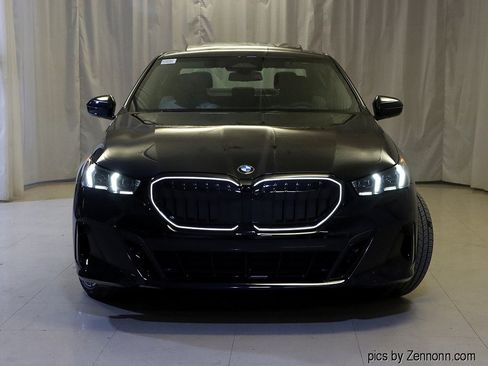 New 2026 BMW 530i xDrive w/ M Sport Package image 5