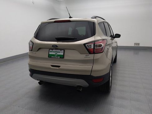 Used 2017 Ford Escape SE w/ Equipment Group 201A image 7