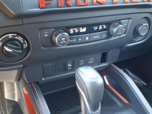 Used 2025 Nissan Frontier PRO-4X w/ Tow Package AWD/4WD image 12