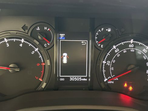 Used 2024 Toyota 4Runner SR5 Premium w/ Moonroof Package image 14