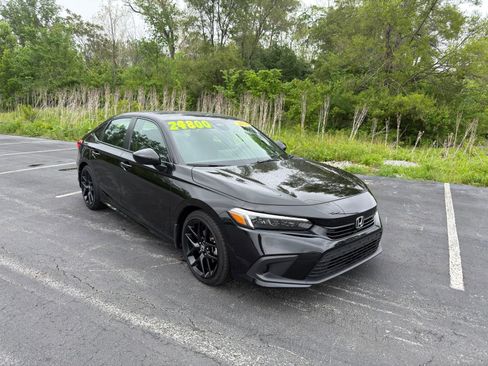 Used 2024 Honda Civic Sport image 8
