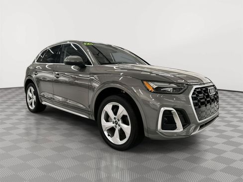 Certified 2025 Audi Q5 2.0T Premium Plus w/ Premium Plus Package AWD/4WD image 3