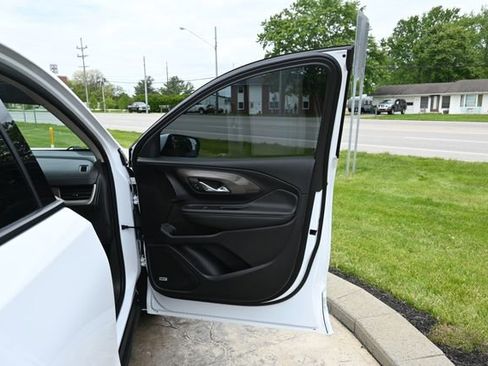 Used 2023 GMC Terrain Denali AWD/4WD image 18