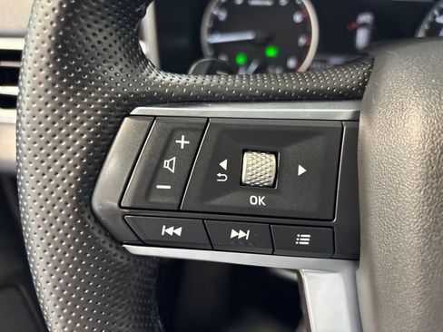 Used 2025 Mitsubishi Outlander SE AWD/4WD image 7